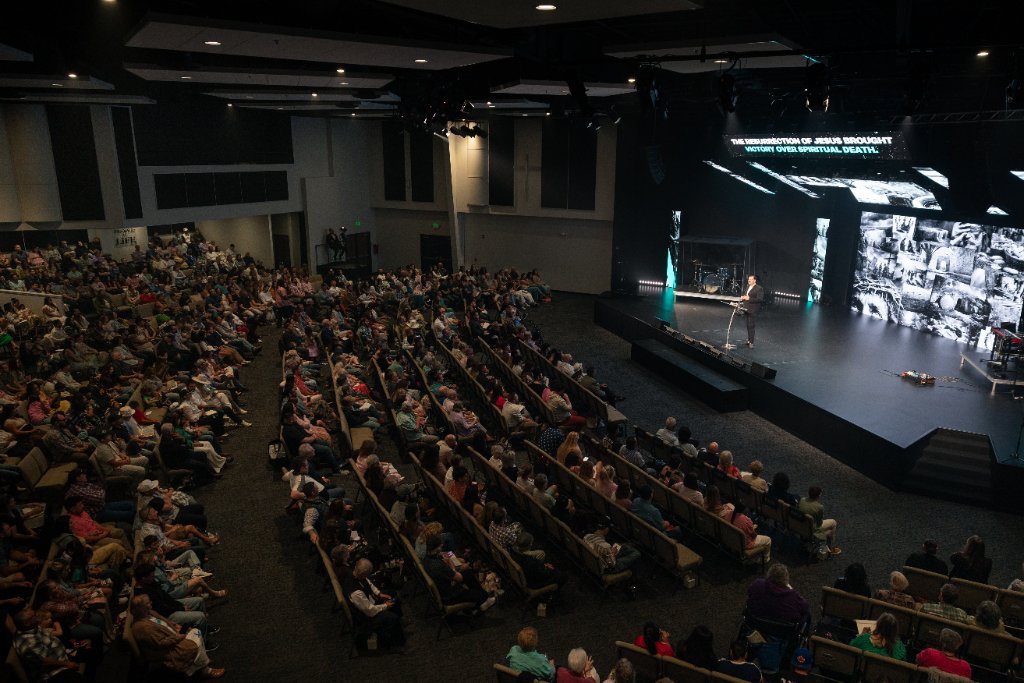 Speaking stage