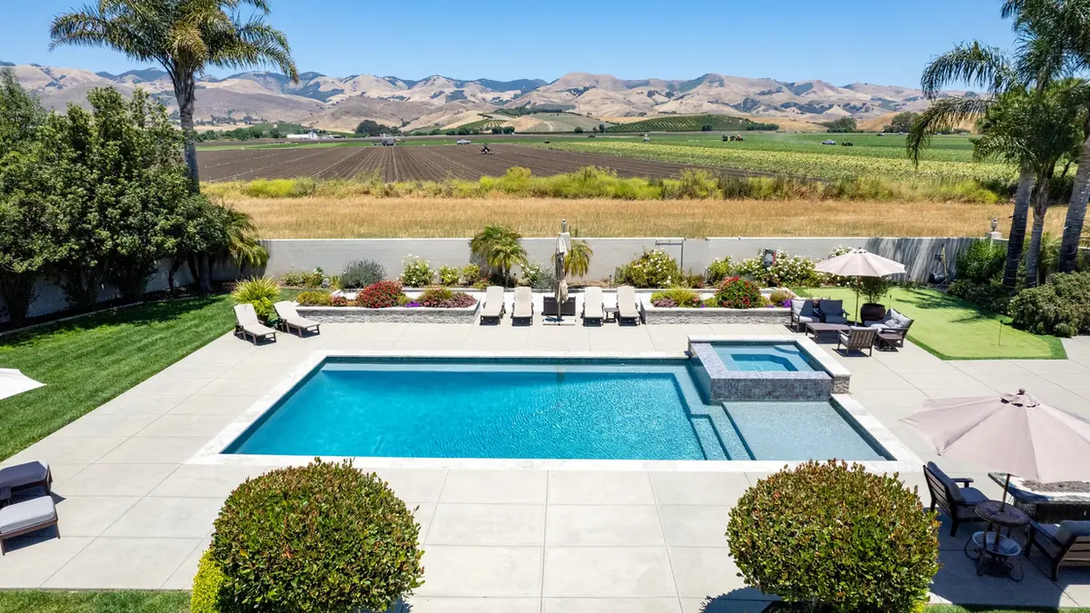 San Luis Obispo pool by California Pools