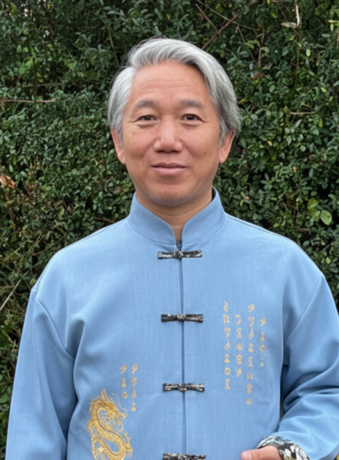 Master Yuantong Liu — Zhineng Qigong Master and Co-Founder of the Hunyuan Qi Therapy Association