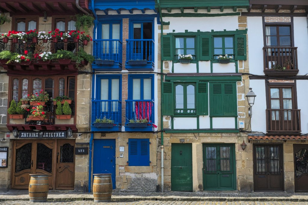 Agencia inmobiliaria en Hondarribia: vender en una joya costera