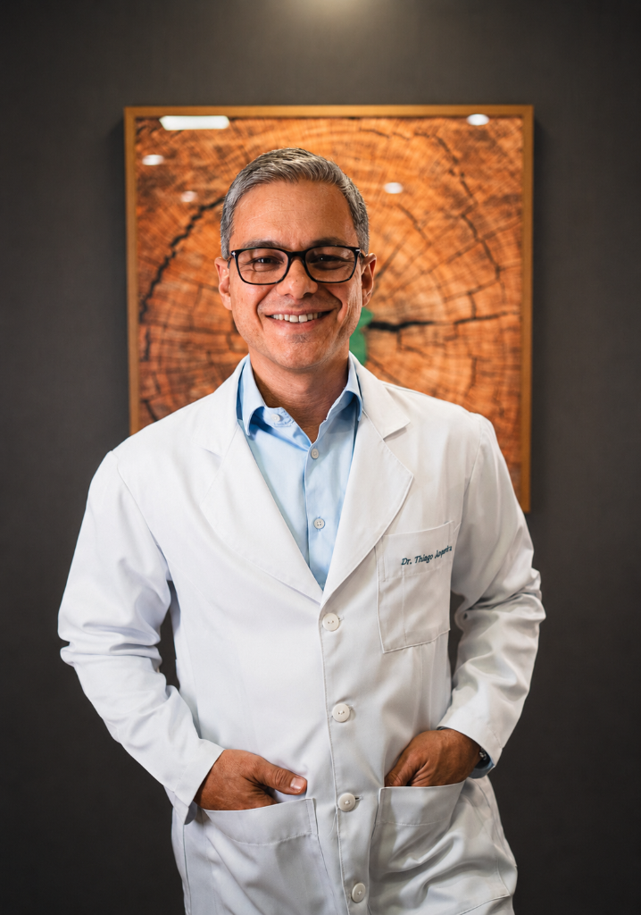 Dr. Thiago Junqueira
