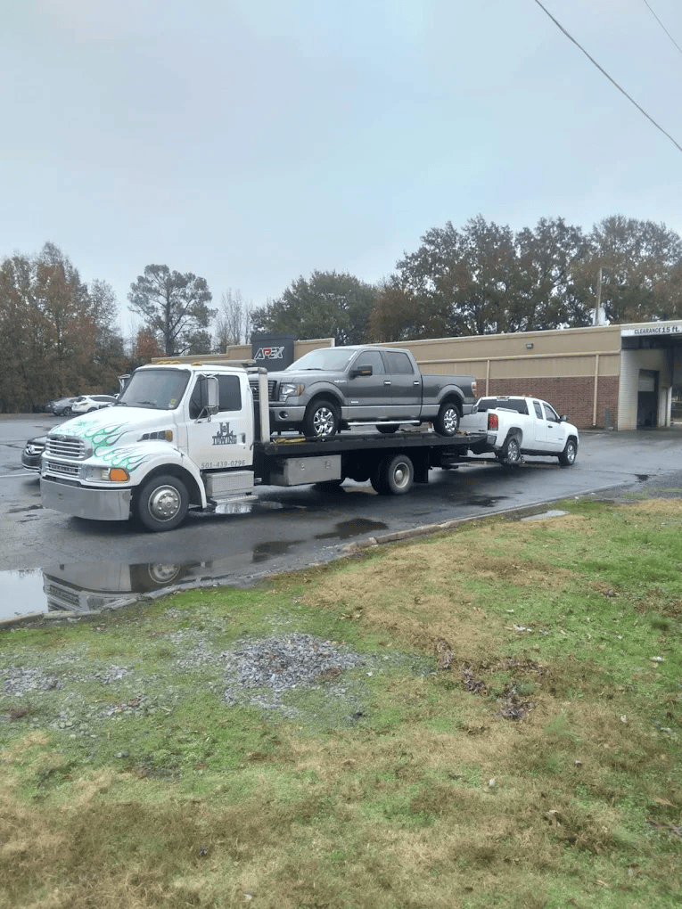 J & L Towing in action 4