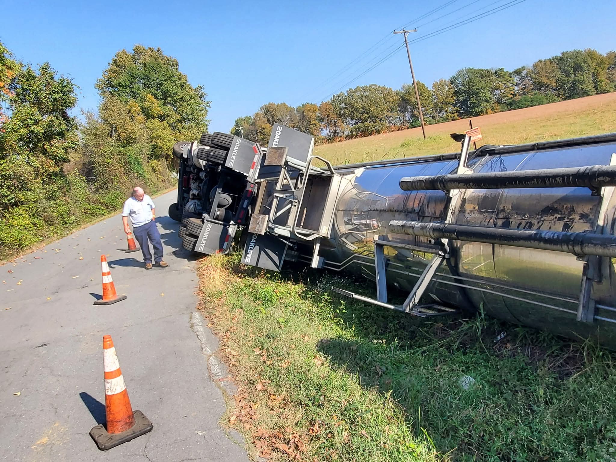 J & L Towing in action 15