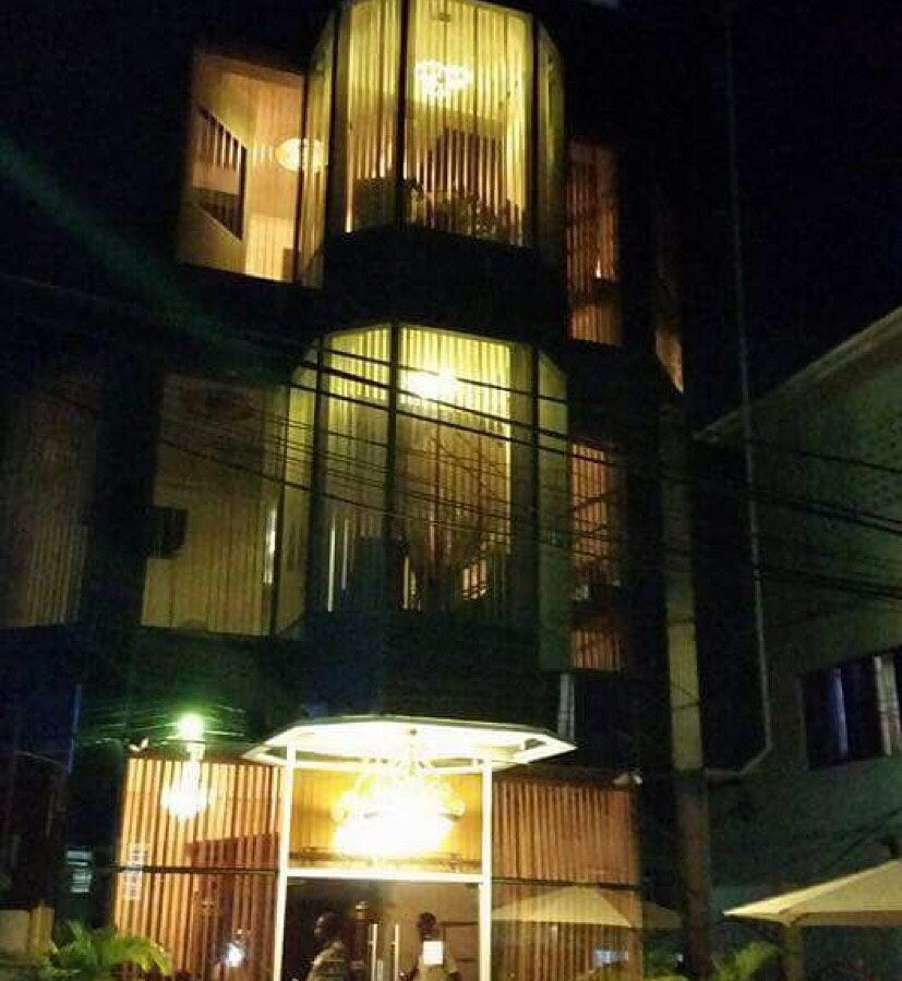 Millenium Manor Hotel