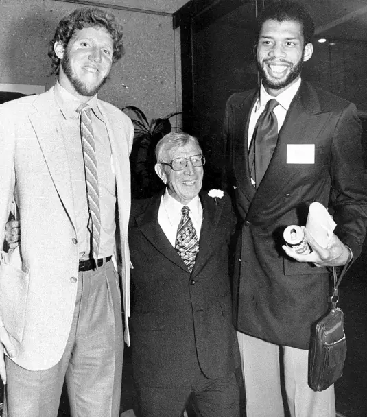 The 10 Best College Basketball Players of All Time
