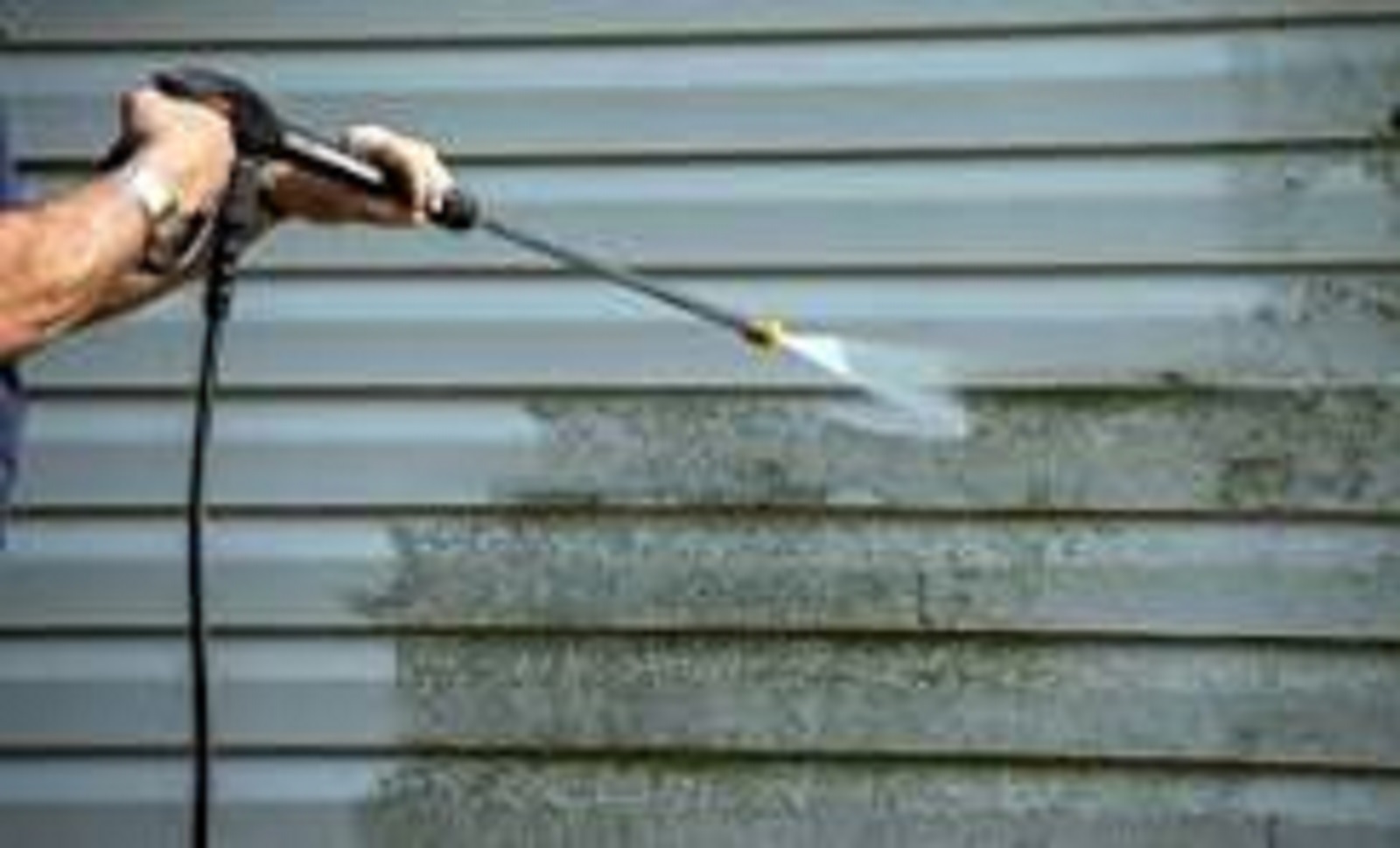 Pressure washinhg