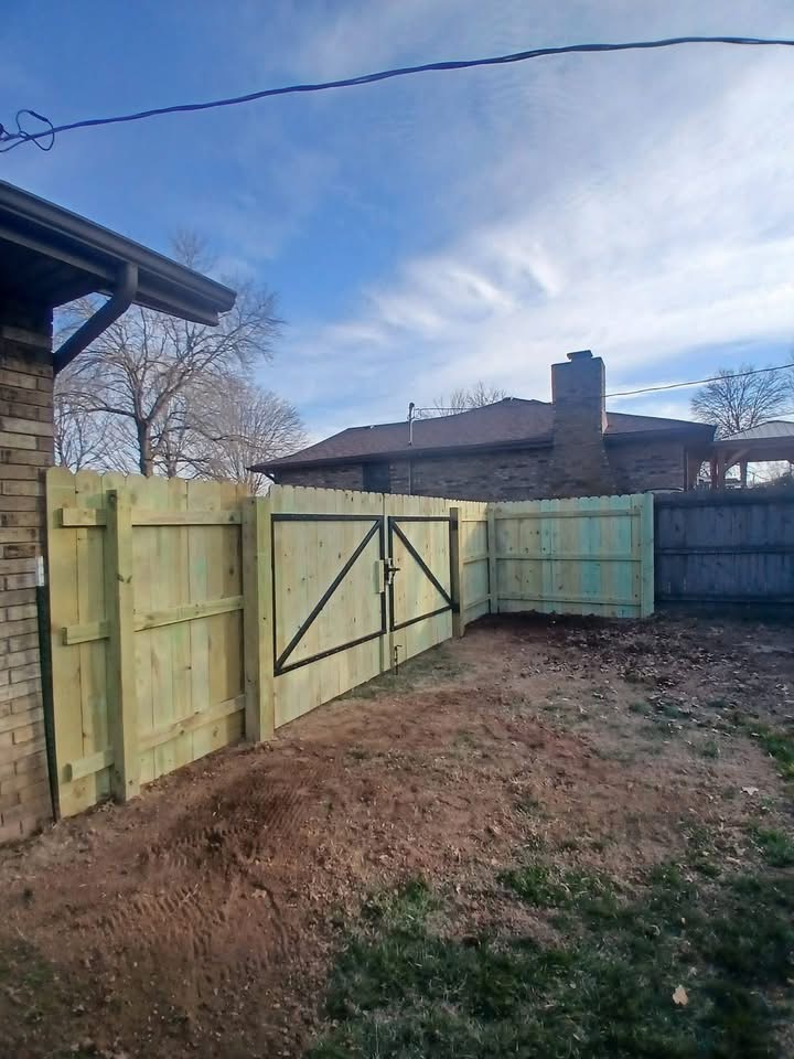 Completed fencing project by McGuires' Wood & Weld, LLC