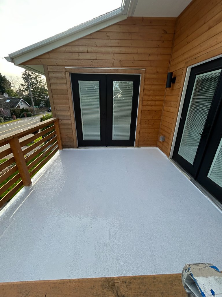 Upper Balcony Deck