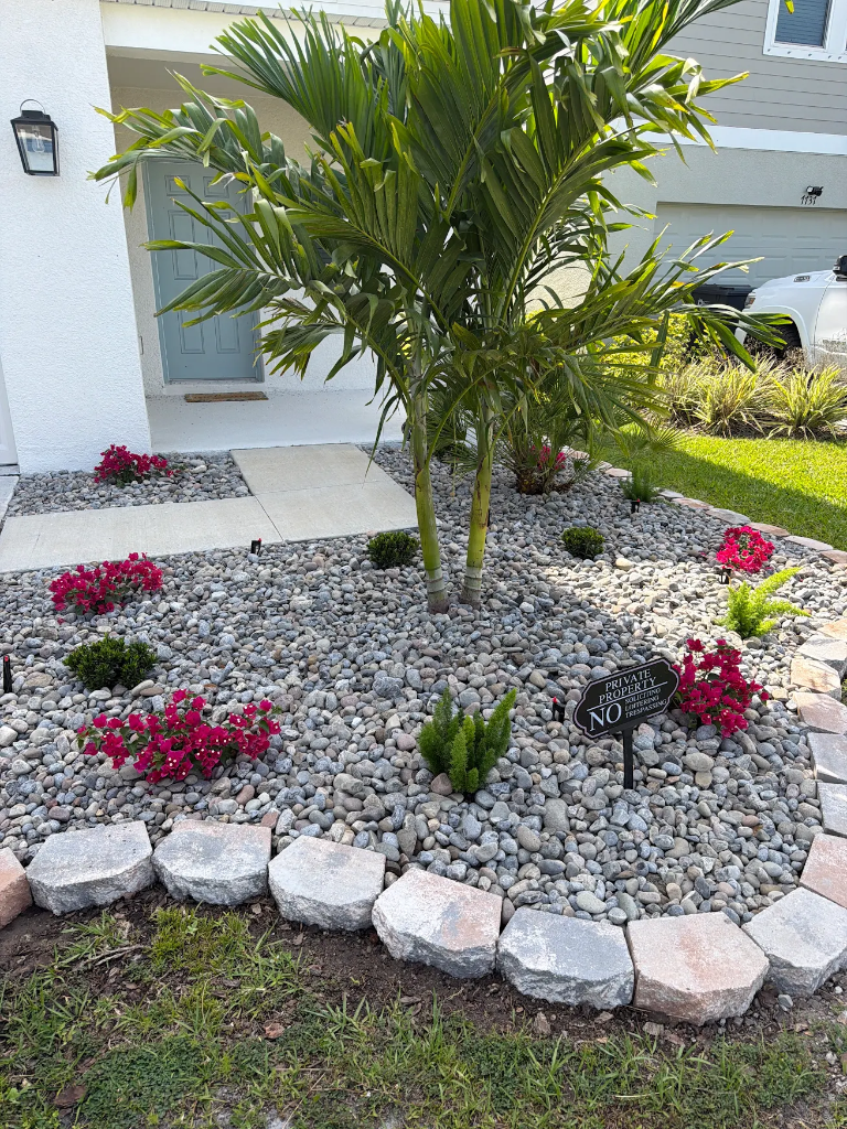 River Rock & Palm Bed — Sarasota, FL