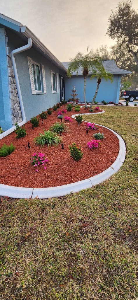 Crescent Garden Bed — Siesta Key, FL