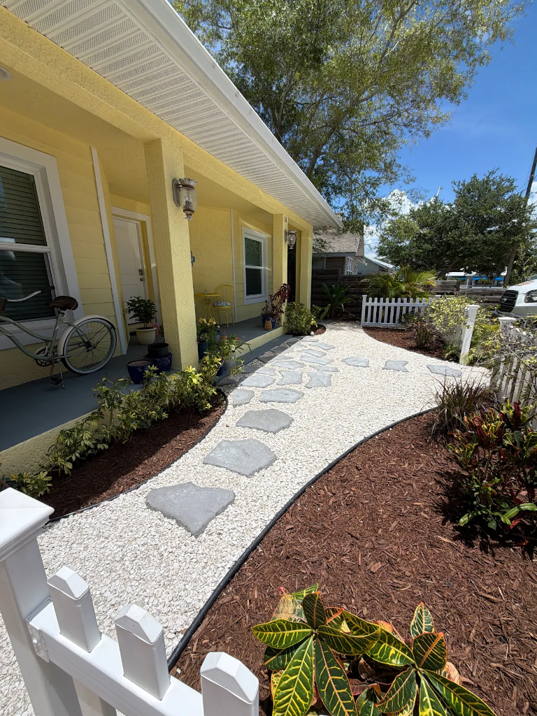 Shell Path & Garden Bed — Sarasota, FL