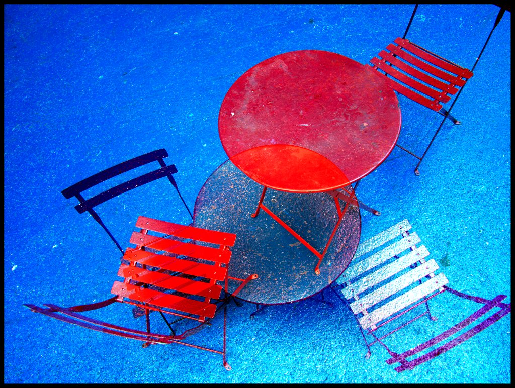Red Table, Times Square