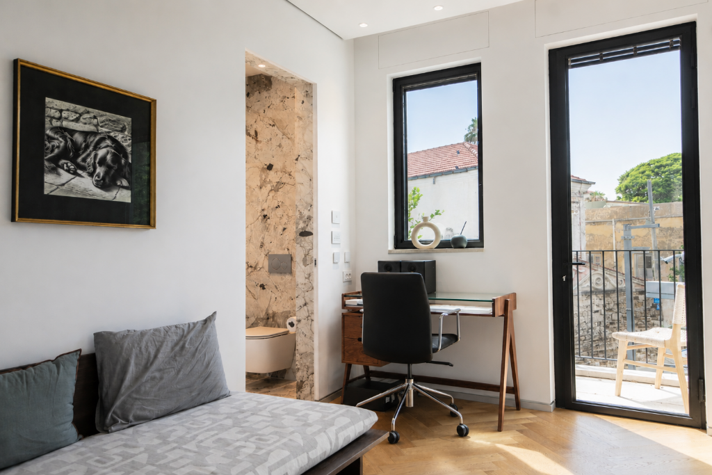 Second bedroom