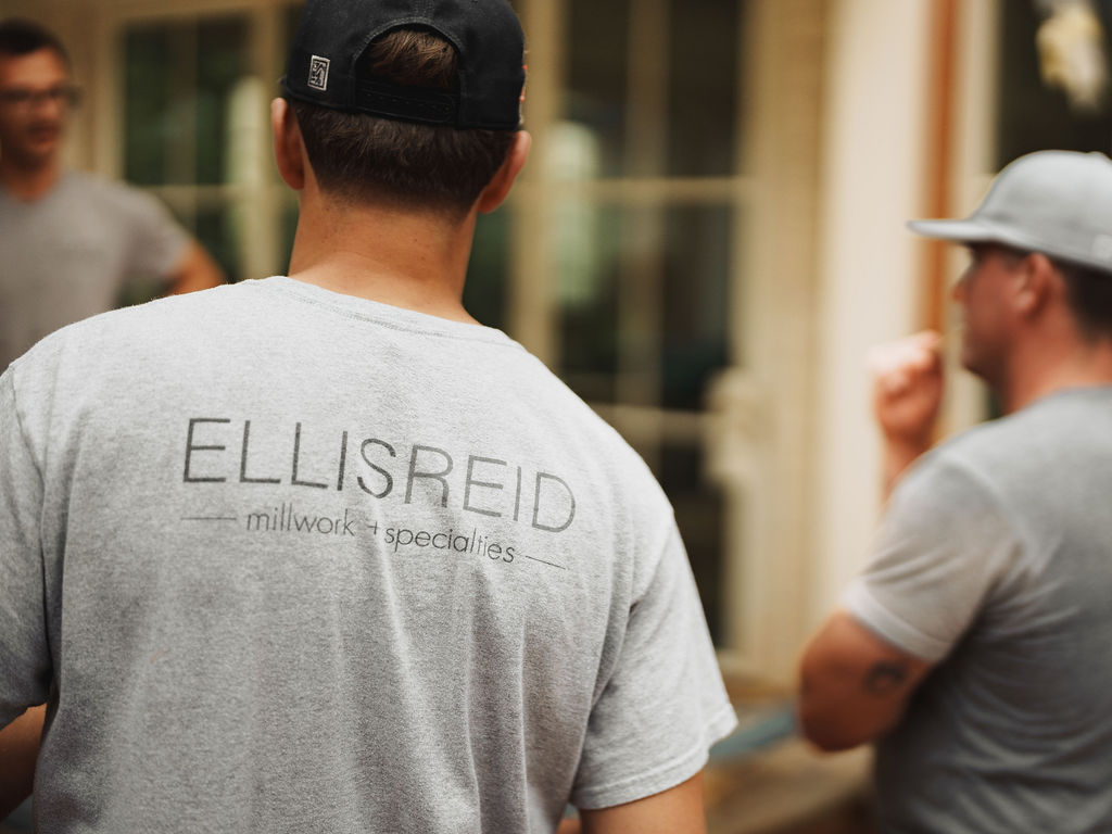 Ellis-Reid logo detail on a crew shirt