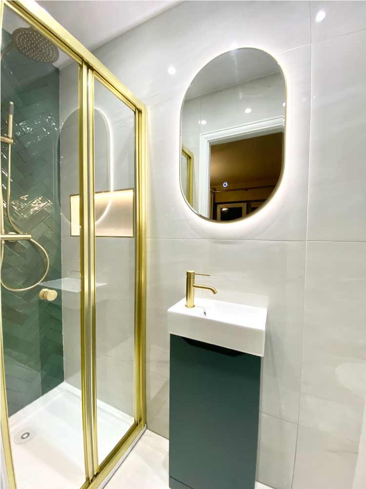 Forest Green Ensuite