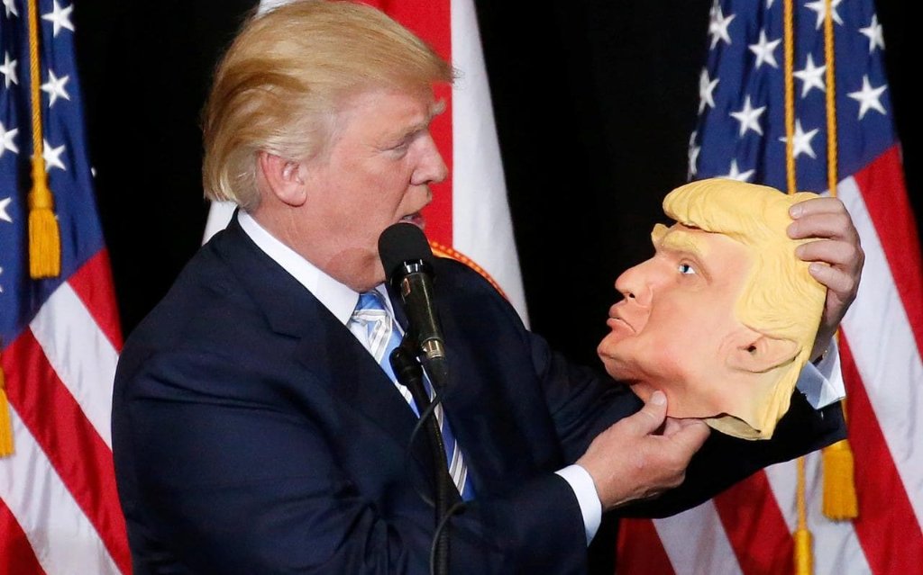 The Ruler Inspects a Replica of Himself