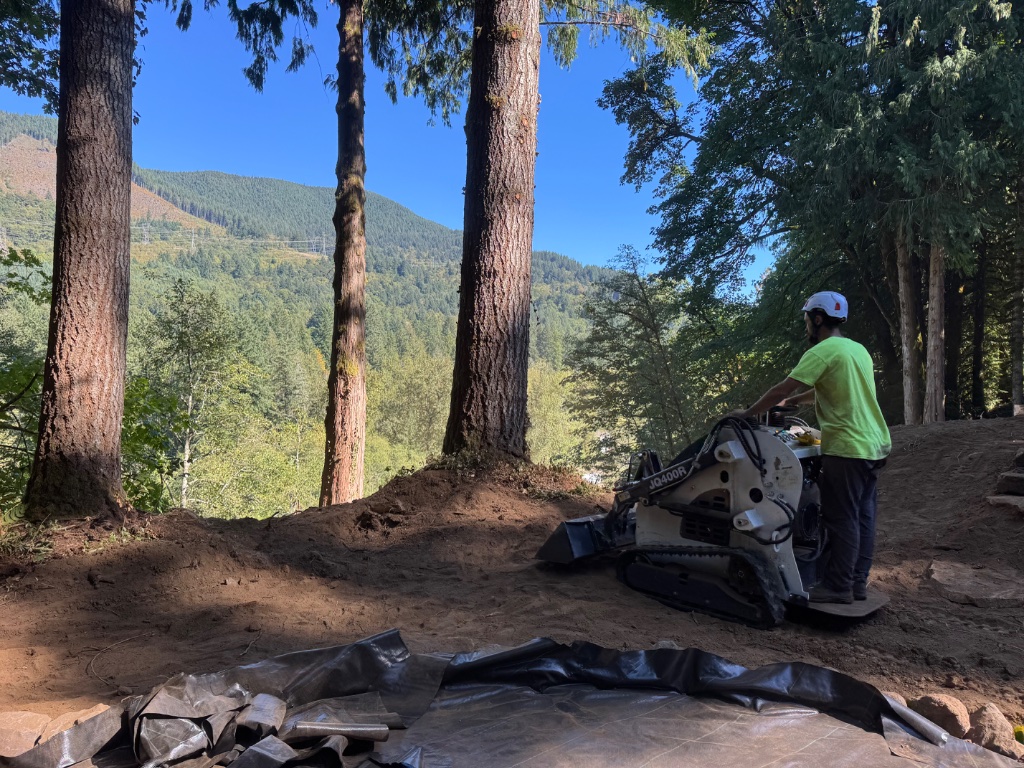 Landscaping services in Estacada, Oregon