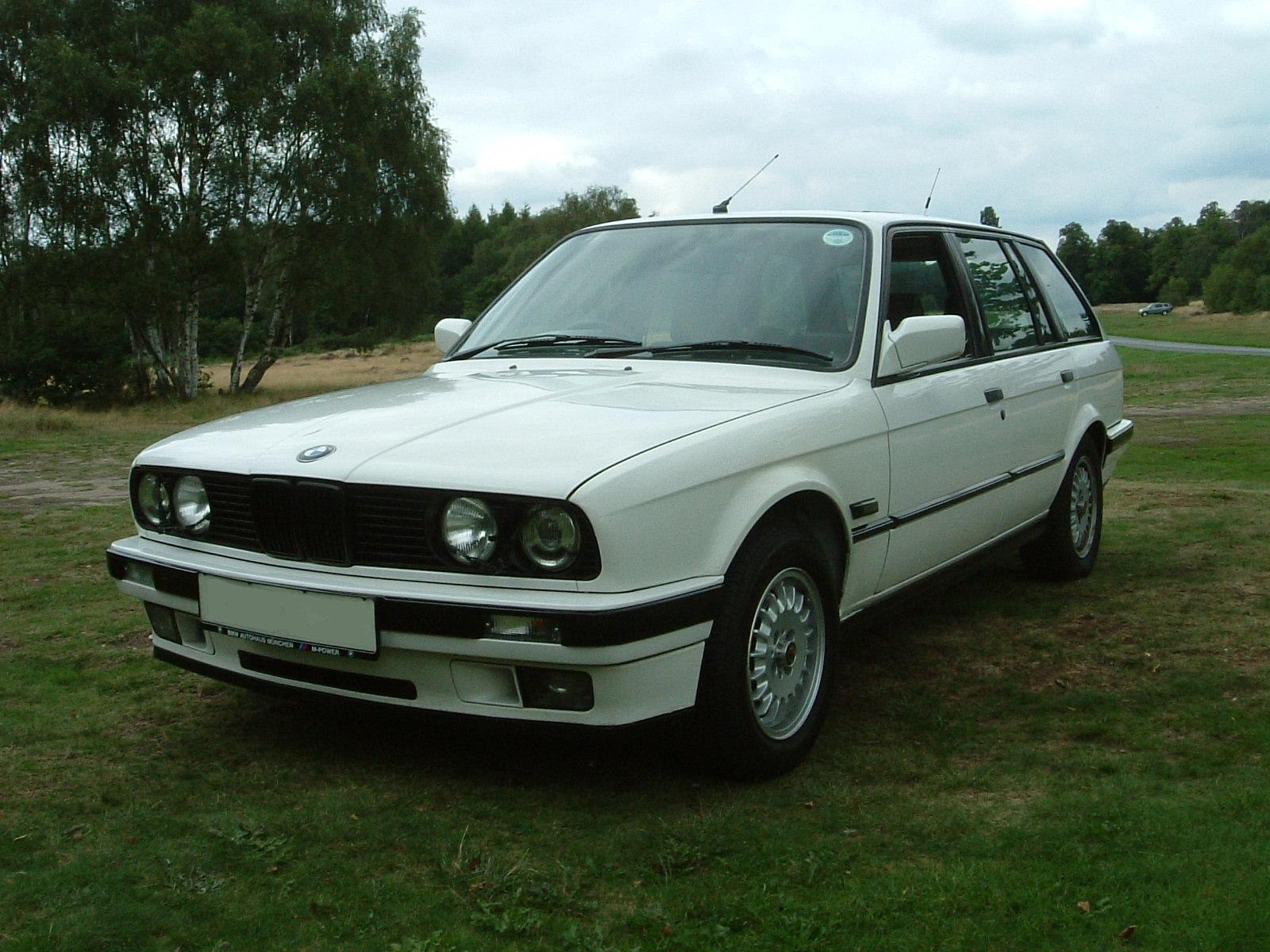 BMW 325i Touring (E30)