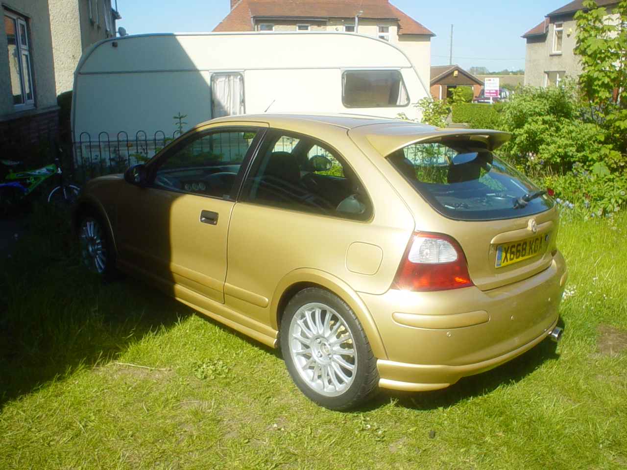 MG ZR