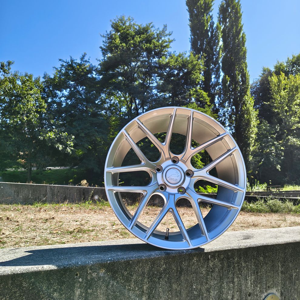 MODEL-32 alloy wheel