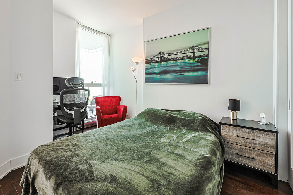 Pièce avant la mise en valeur par home staging virtuel