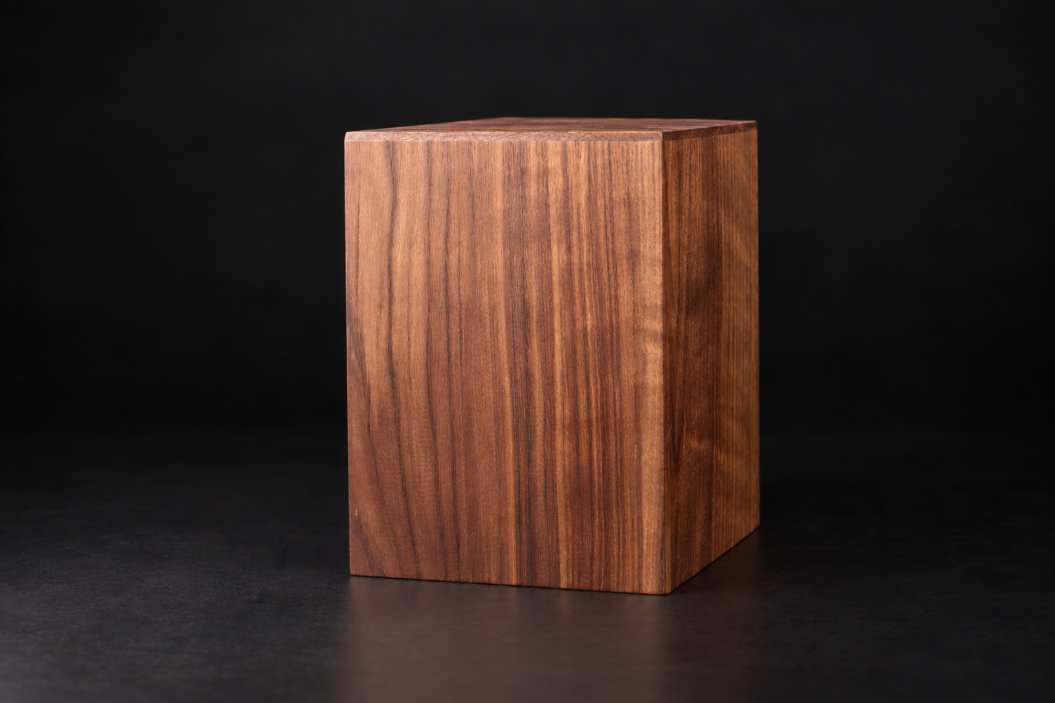 Vertical Urn — view 3