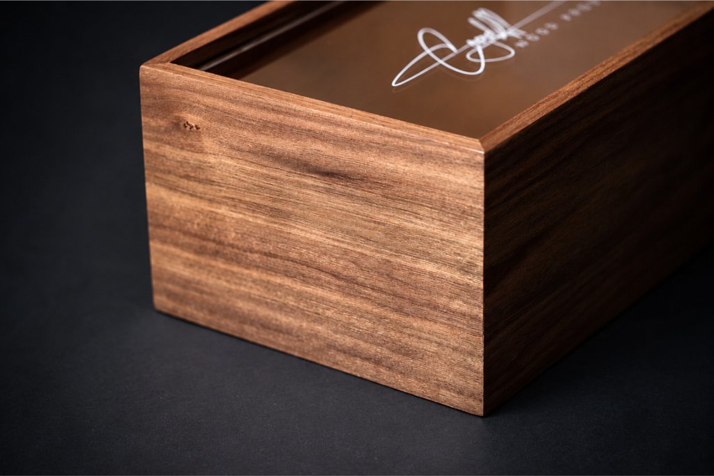 Engraved Lid — Maker's Mark