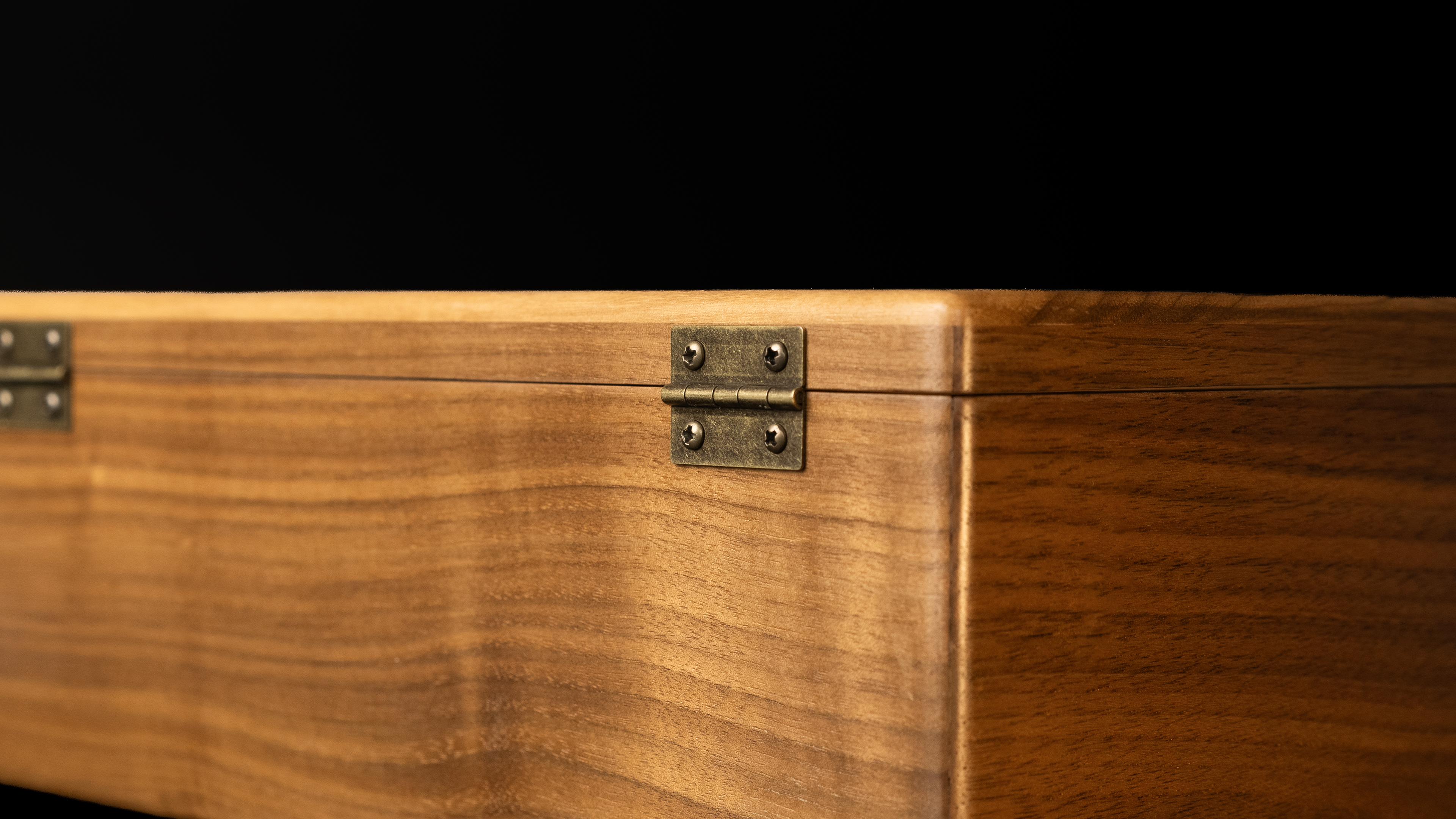 Hinged Acrylic Lid Box — view 10