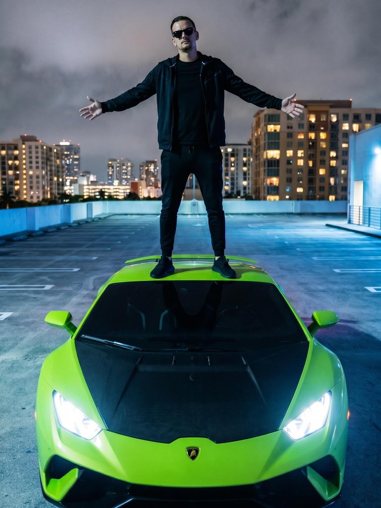 Robert Nikic Instagram photo 11