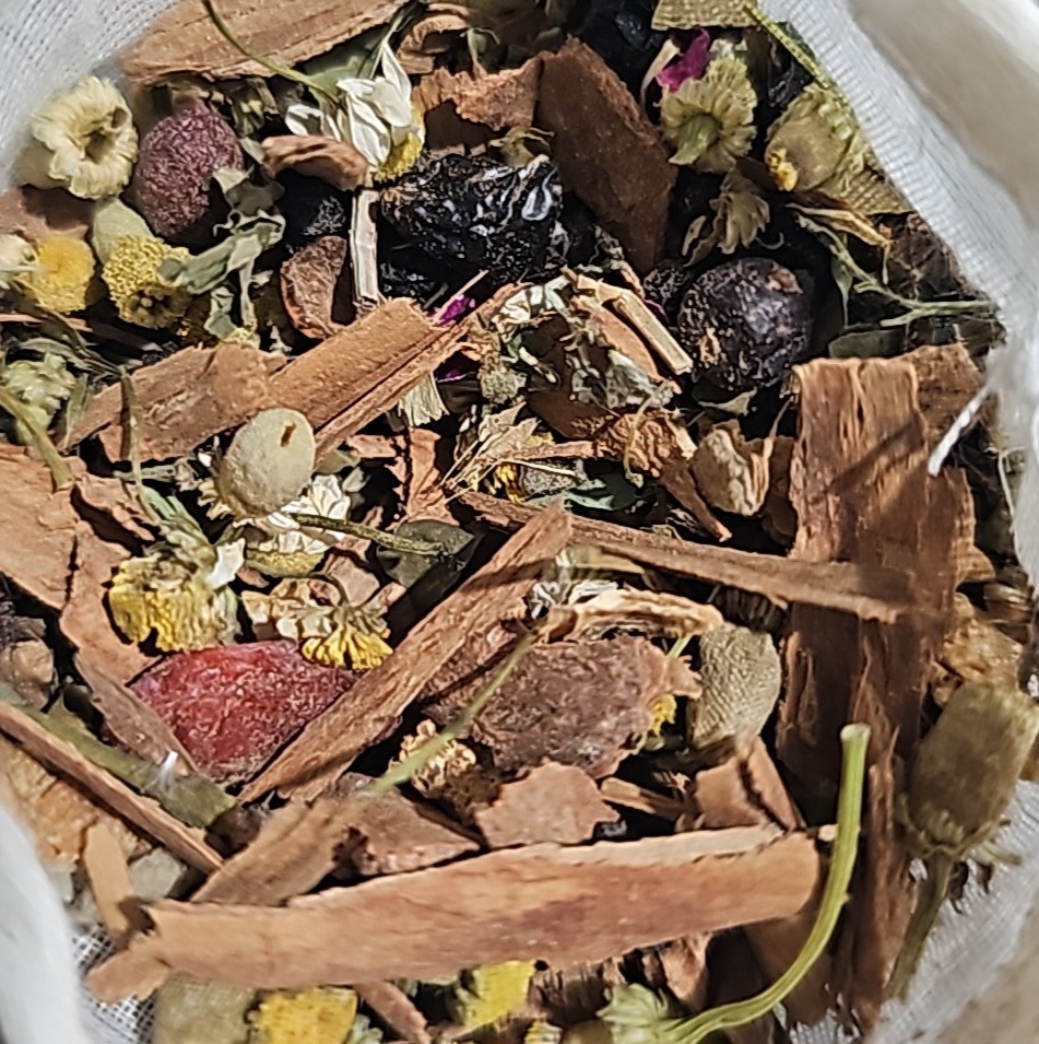 Chamomile, bark & berry mix