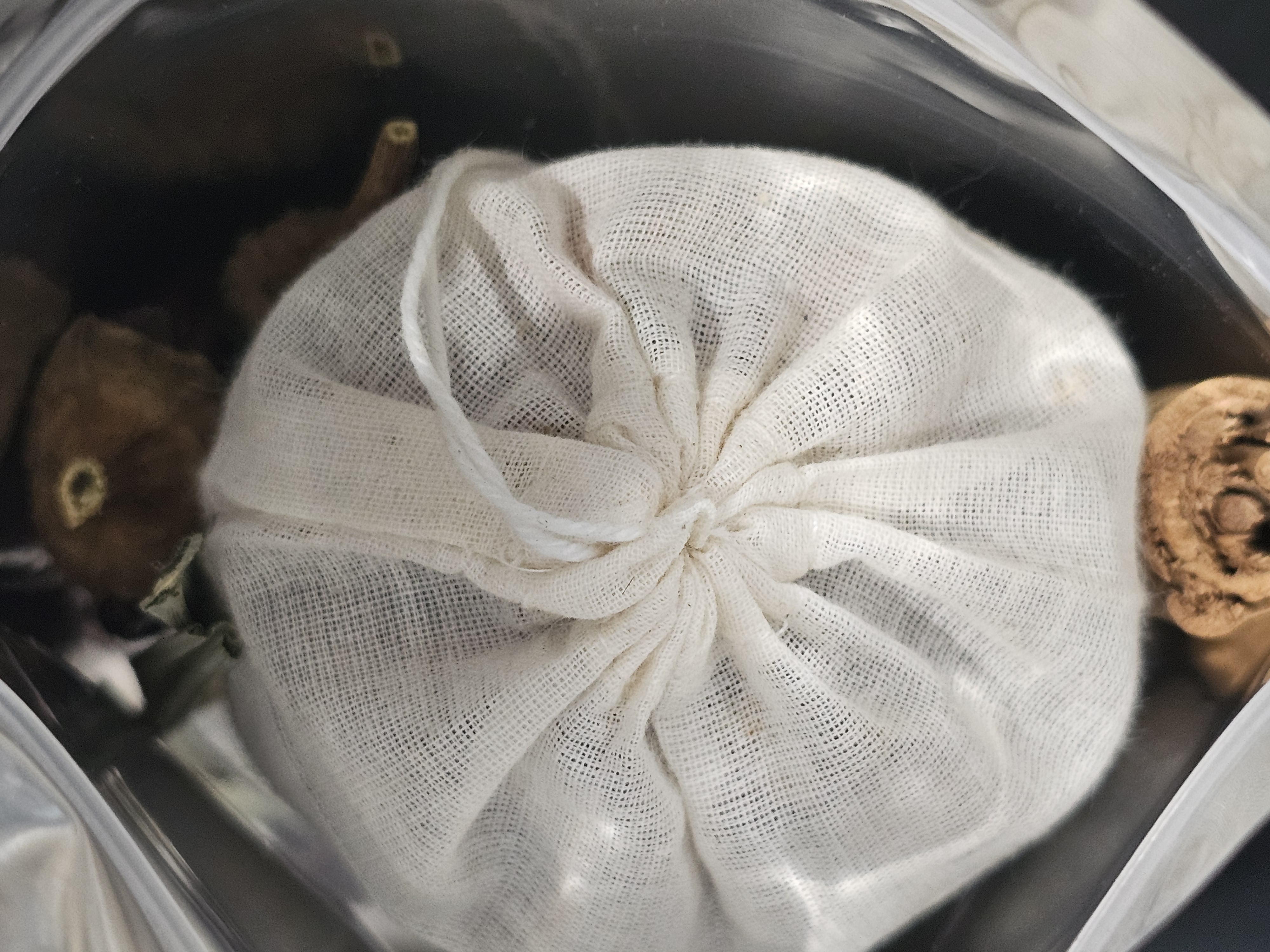 Muslin drawstring tea bag