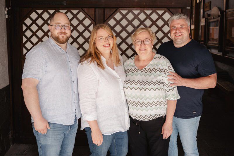 Die Familie Arnold – vier Generationen Gastgeber im Landgasthof Zum Löwen