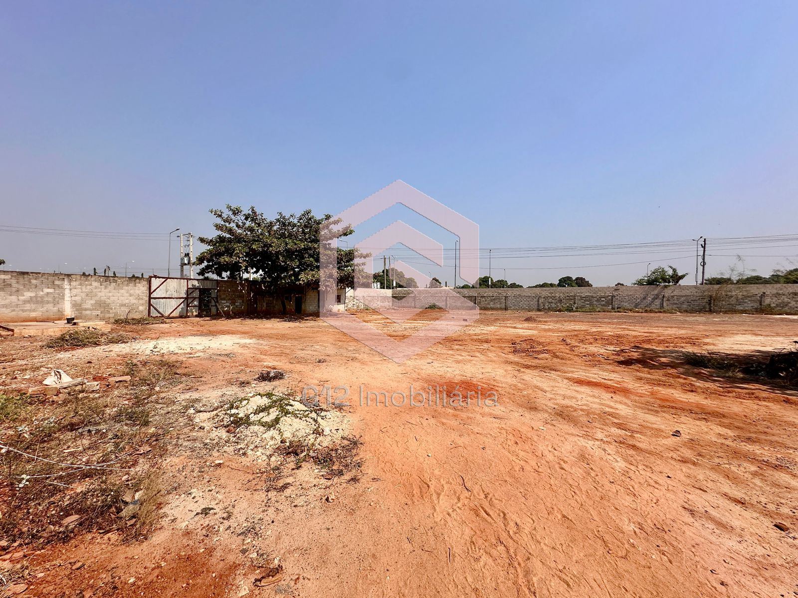 Vende-se Terreno de Viana — Estrada Km 30, 4.530 a 5.000 m²