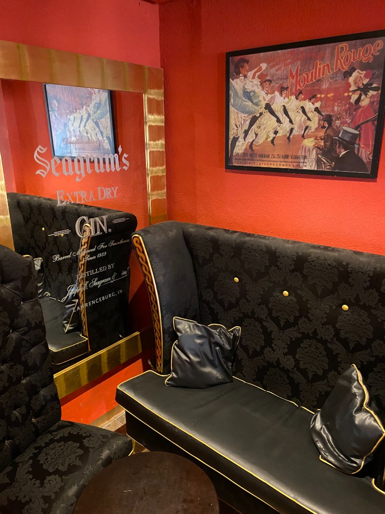 Interior del Café Tocado — 4