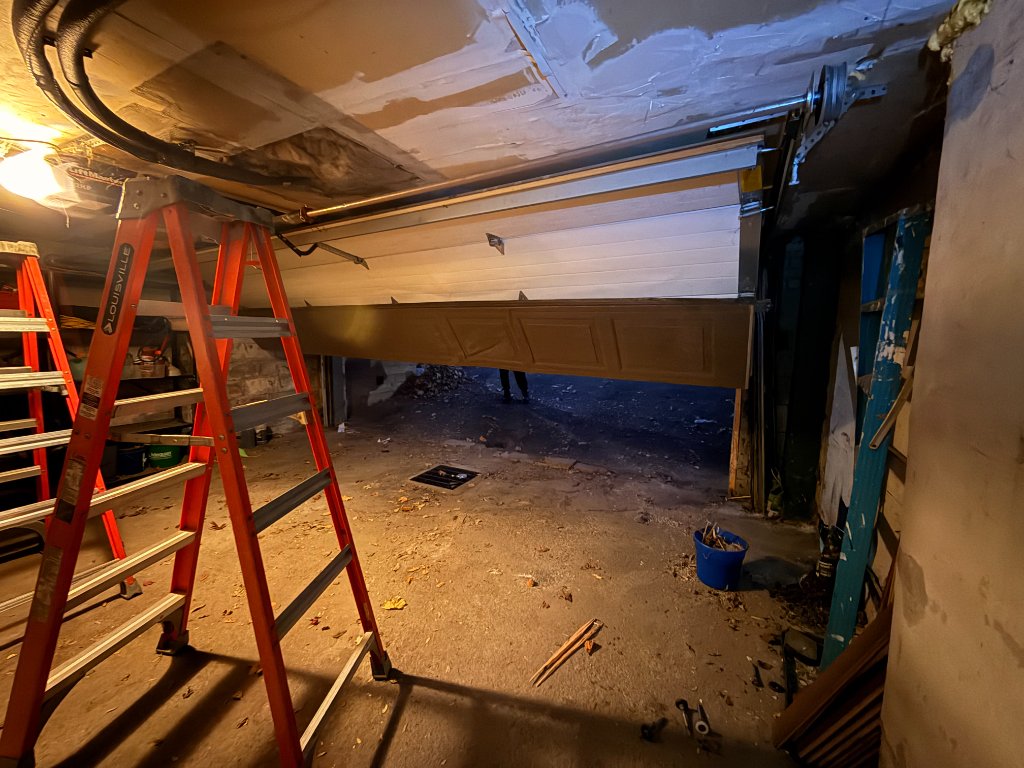 Damage detail — interior