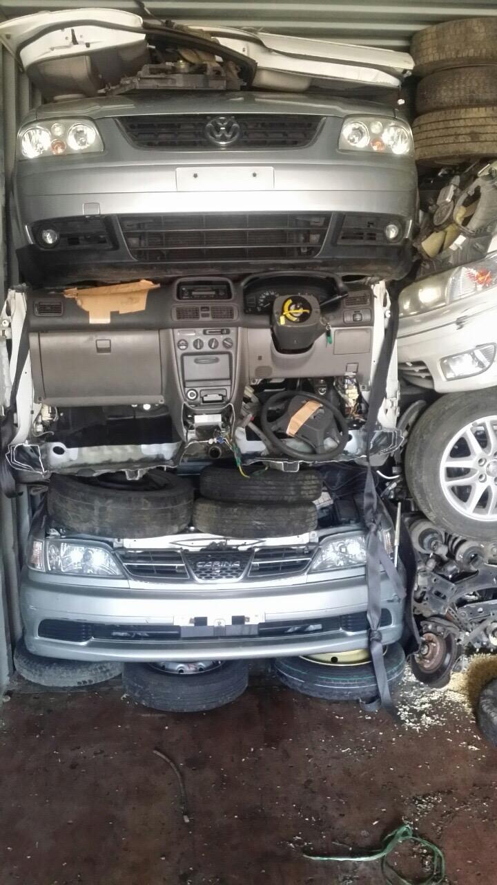 Prado TZ G — front auction hall