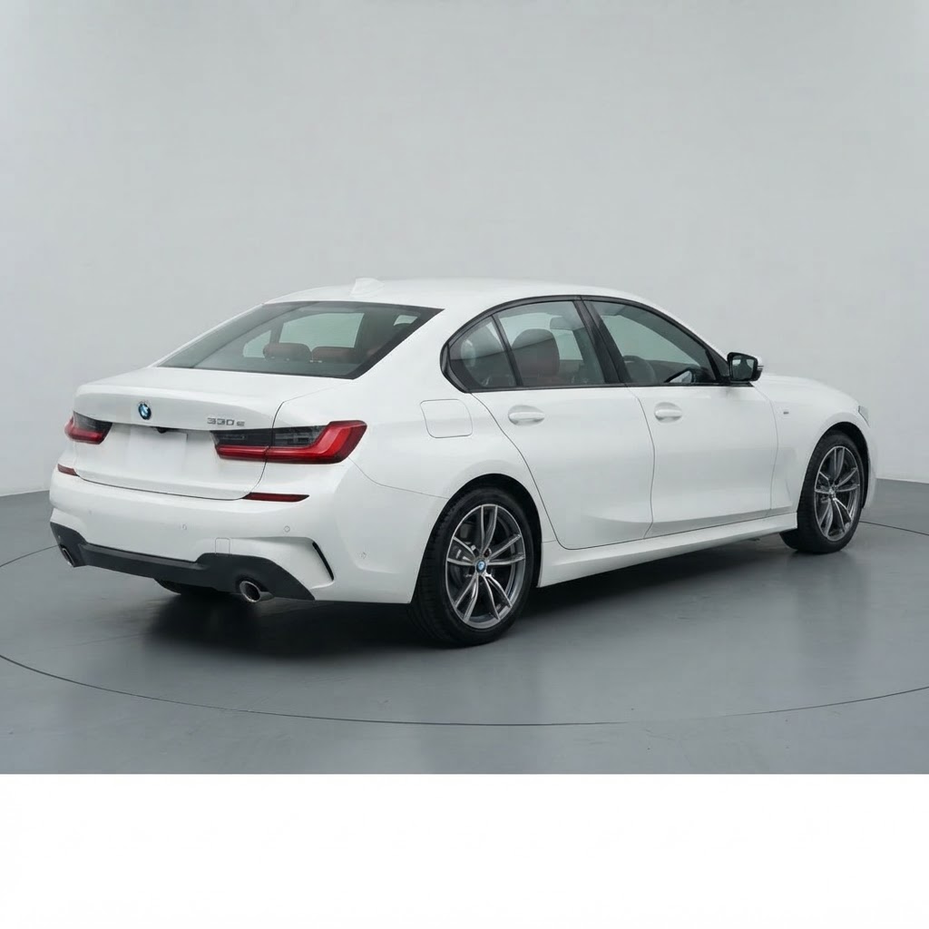 BMW 330e M Sport 3