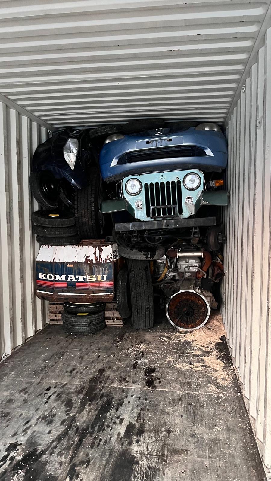 Truck cab + drive components — container Japan