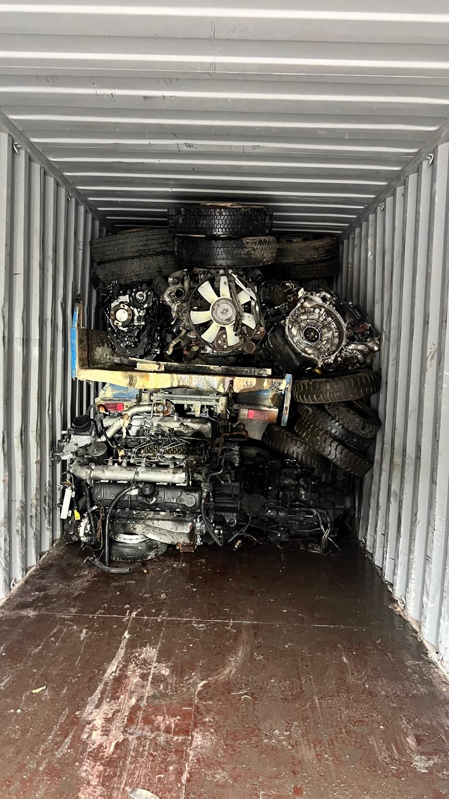 Truck parts — container strapped Japan