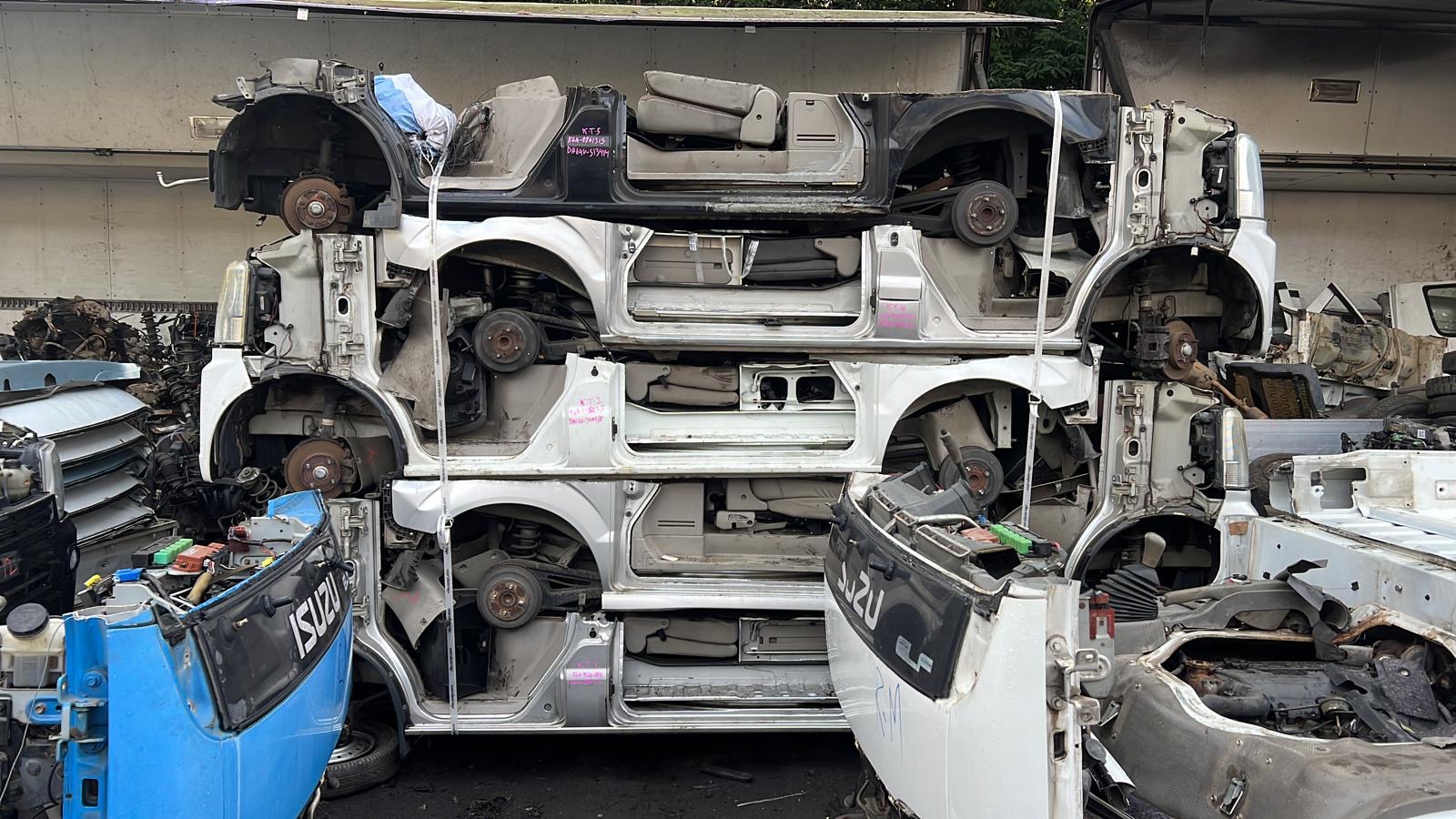 Engines and gearboxes — container for export