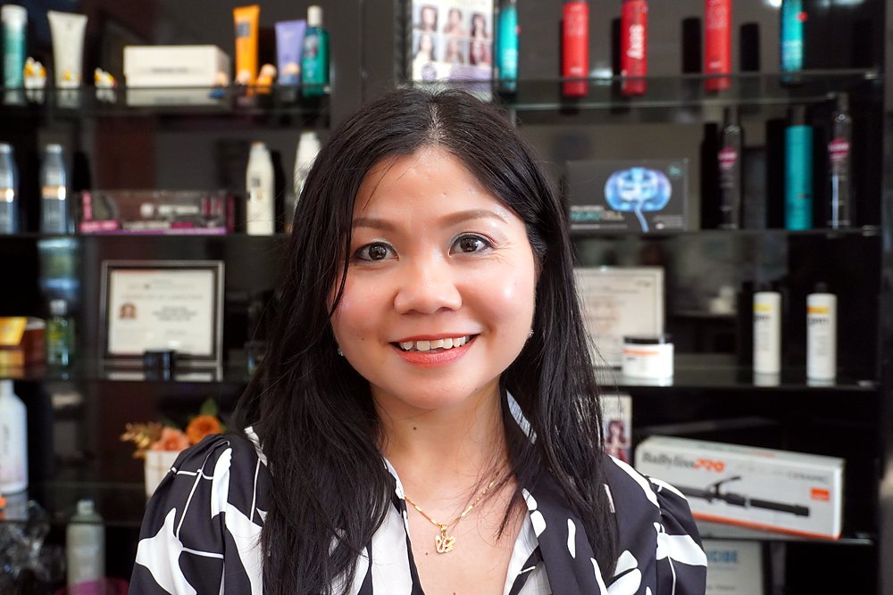 Lina, Nail Artist at Beauty Gallery Salon in Kissimmee, FL