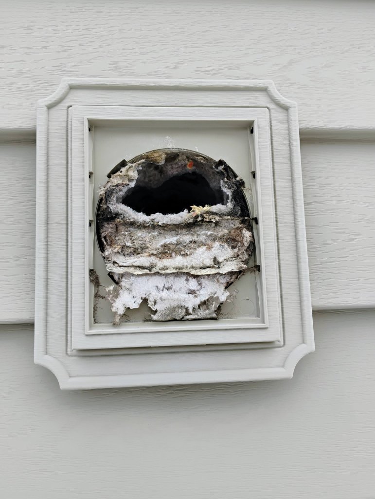 Exterior Cap Packed With Lint