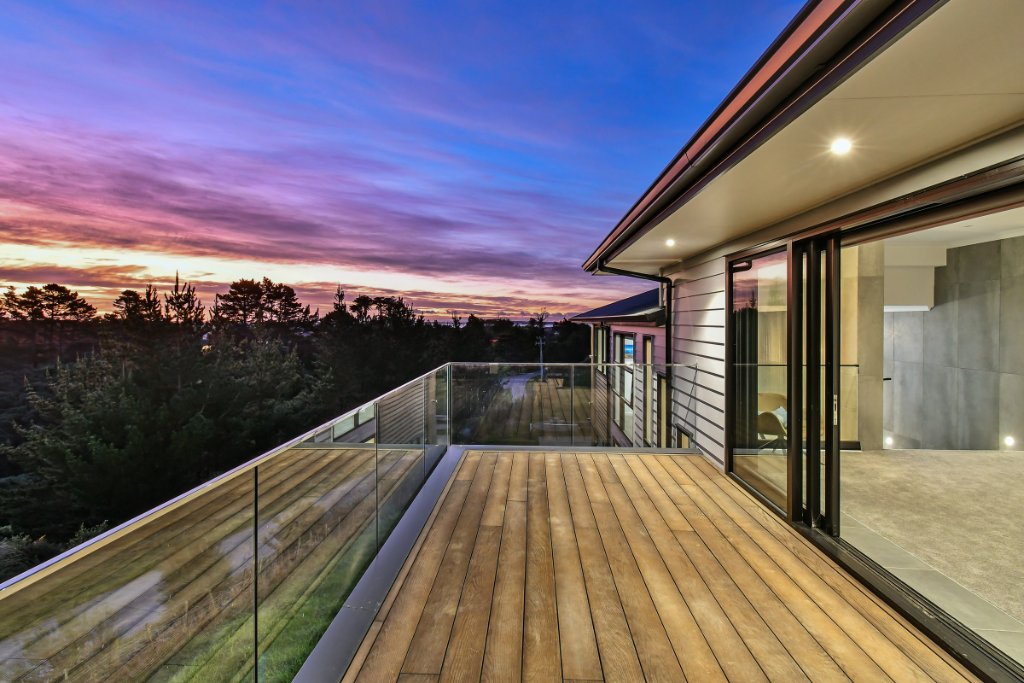Decks & Outdoor Living