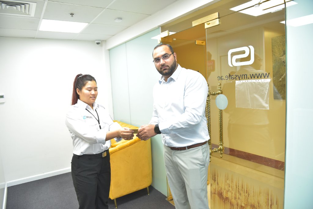 Card handover at the vault