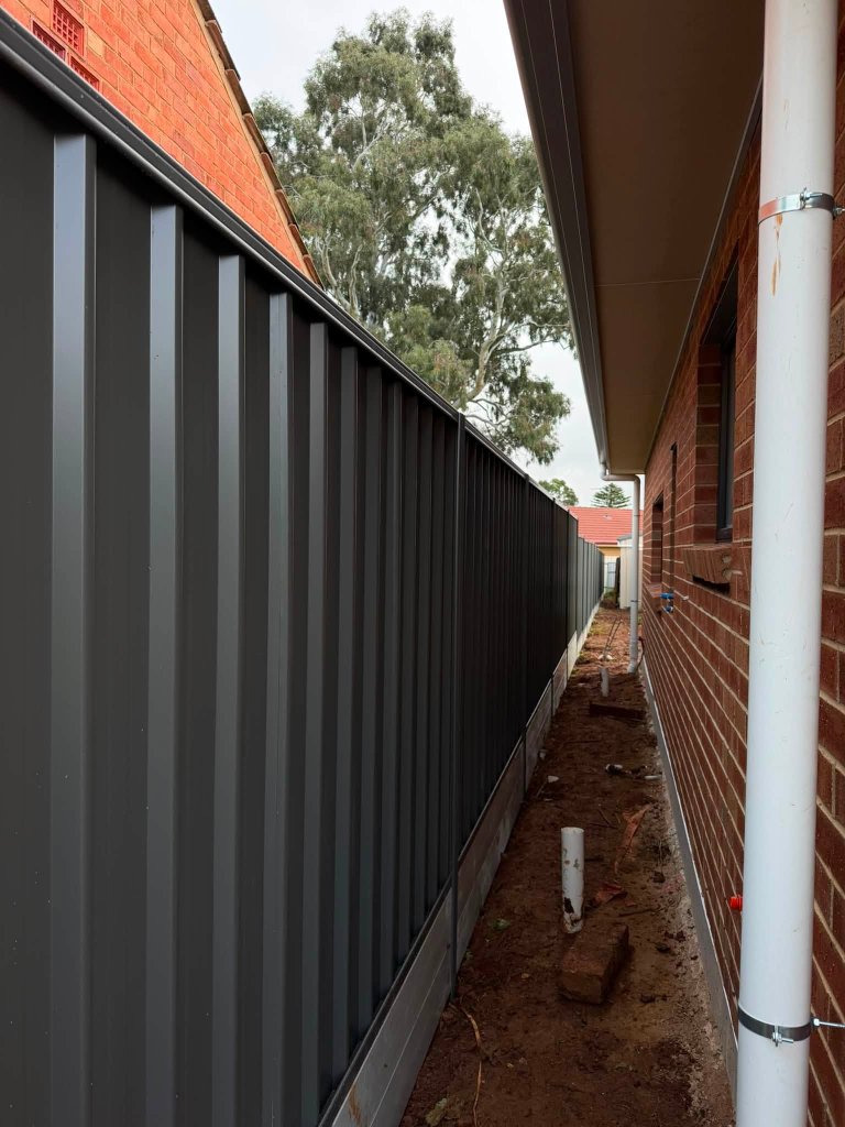 Colorbond Side Passage Fence