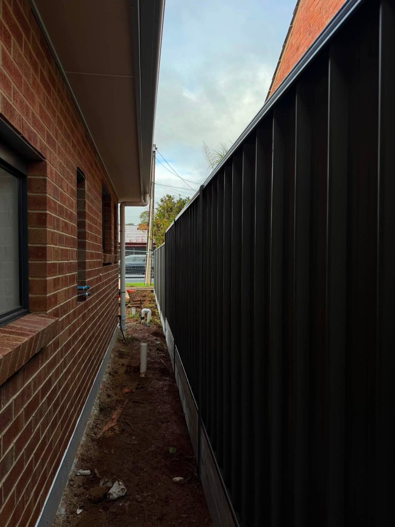 Charcoal Colorbond — Narrow Access