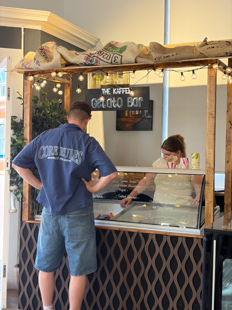 Inside The Kaffee