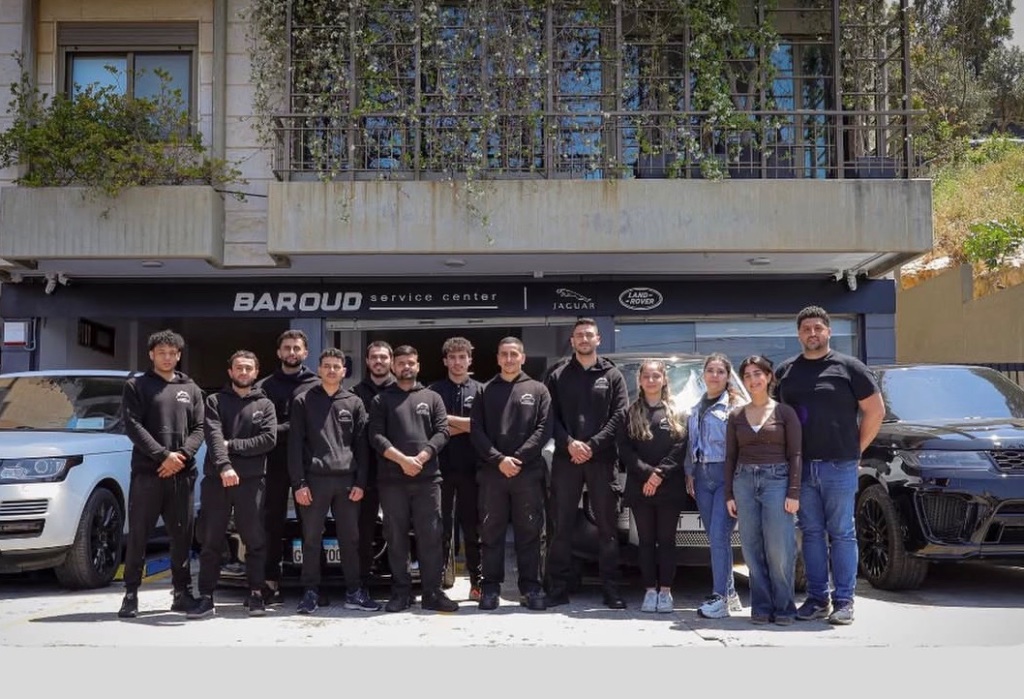 Baroud Service Center team