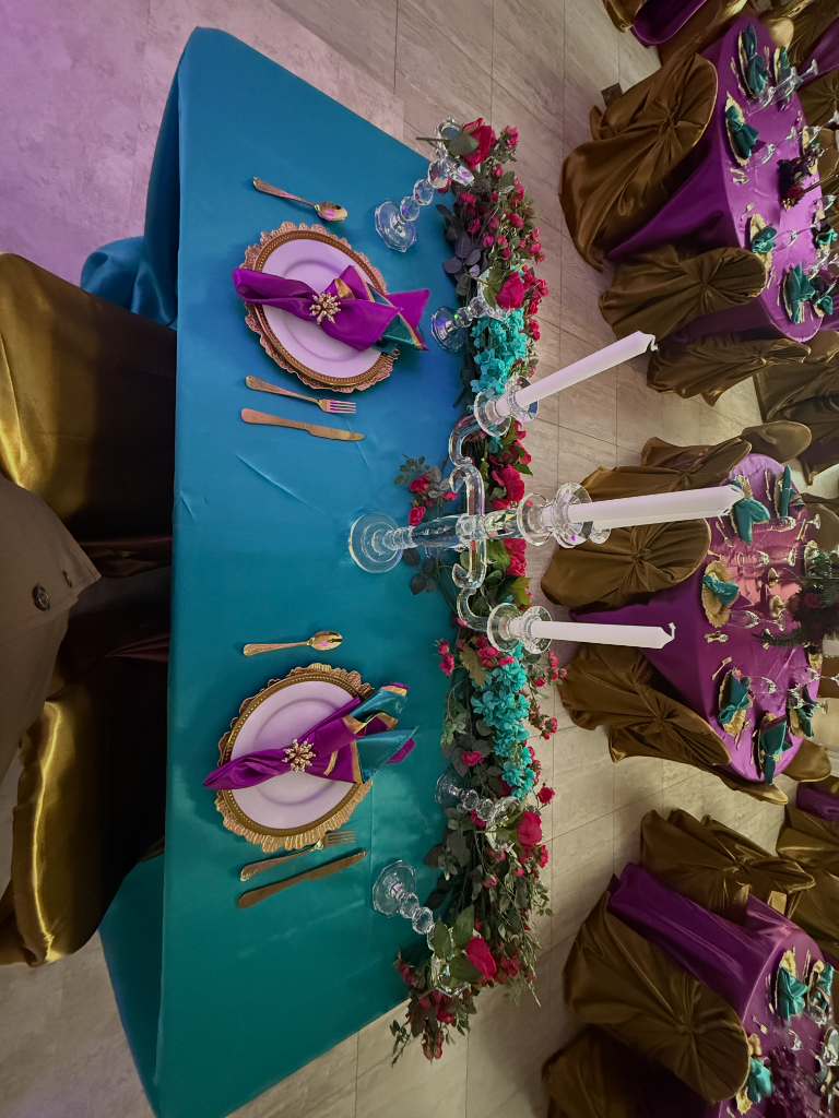 Head table place setting detail