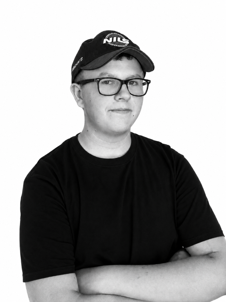 Lukas G.